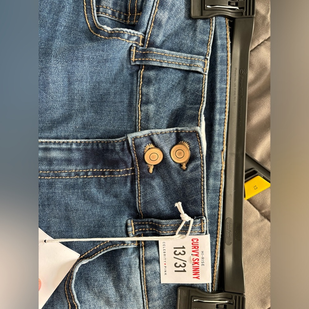Skinny legged jeans